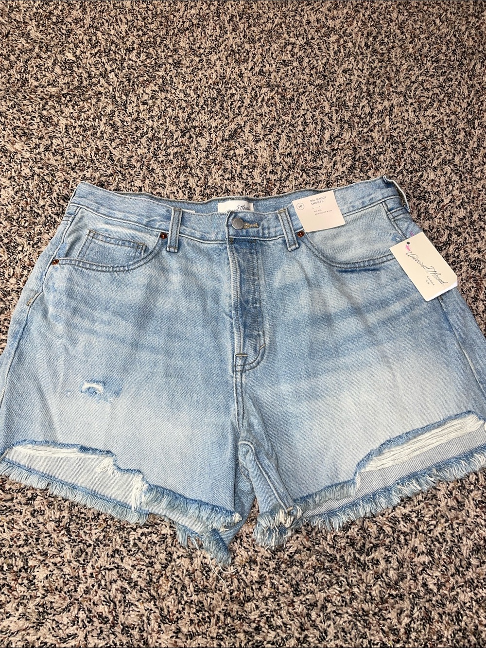 Universal Thread 90’s Baggy Light Blue Distressed High-Rise Jean Shorts 10 NWT